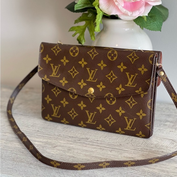 SOLD❌Authentic LOUIS VUITTON Monogram Double Rabat Shoulder bag/ Pochette - Picture 12 of 15